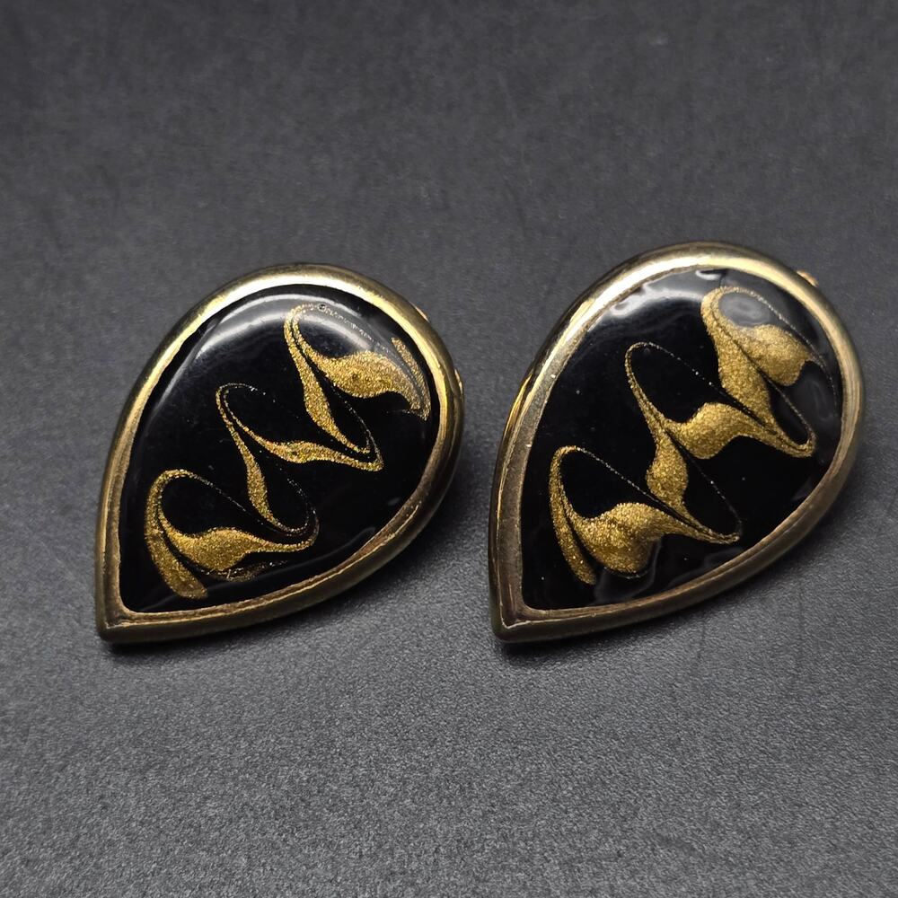 Vintage 1980s Enamel Earrings Black Gold Swirled Tear Drop Pierced Ears